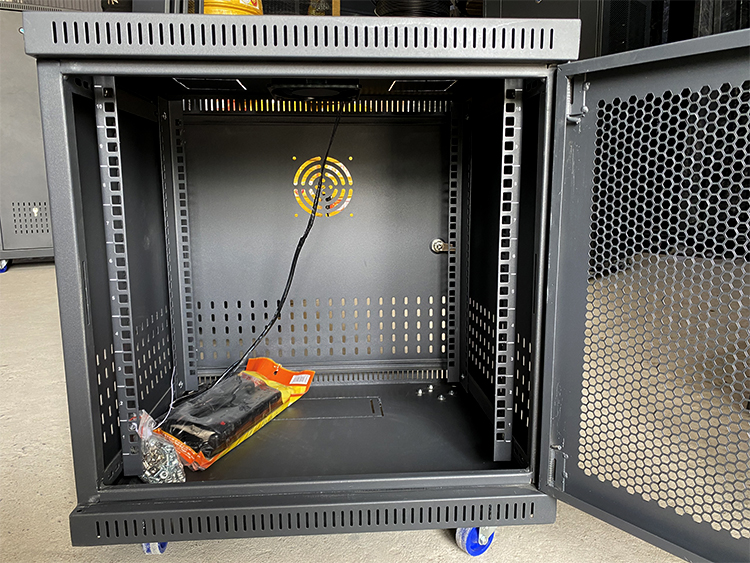 tu-mang-10u-tu-rack-10u-1371-2